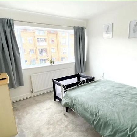4 Bedroom Property Close To The Harry Potter Studio And Watford Junction Kültér fotó